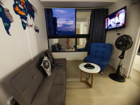 Apartamento Comfortable con piscina cerca de Av 80 y estación del Metro